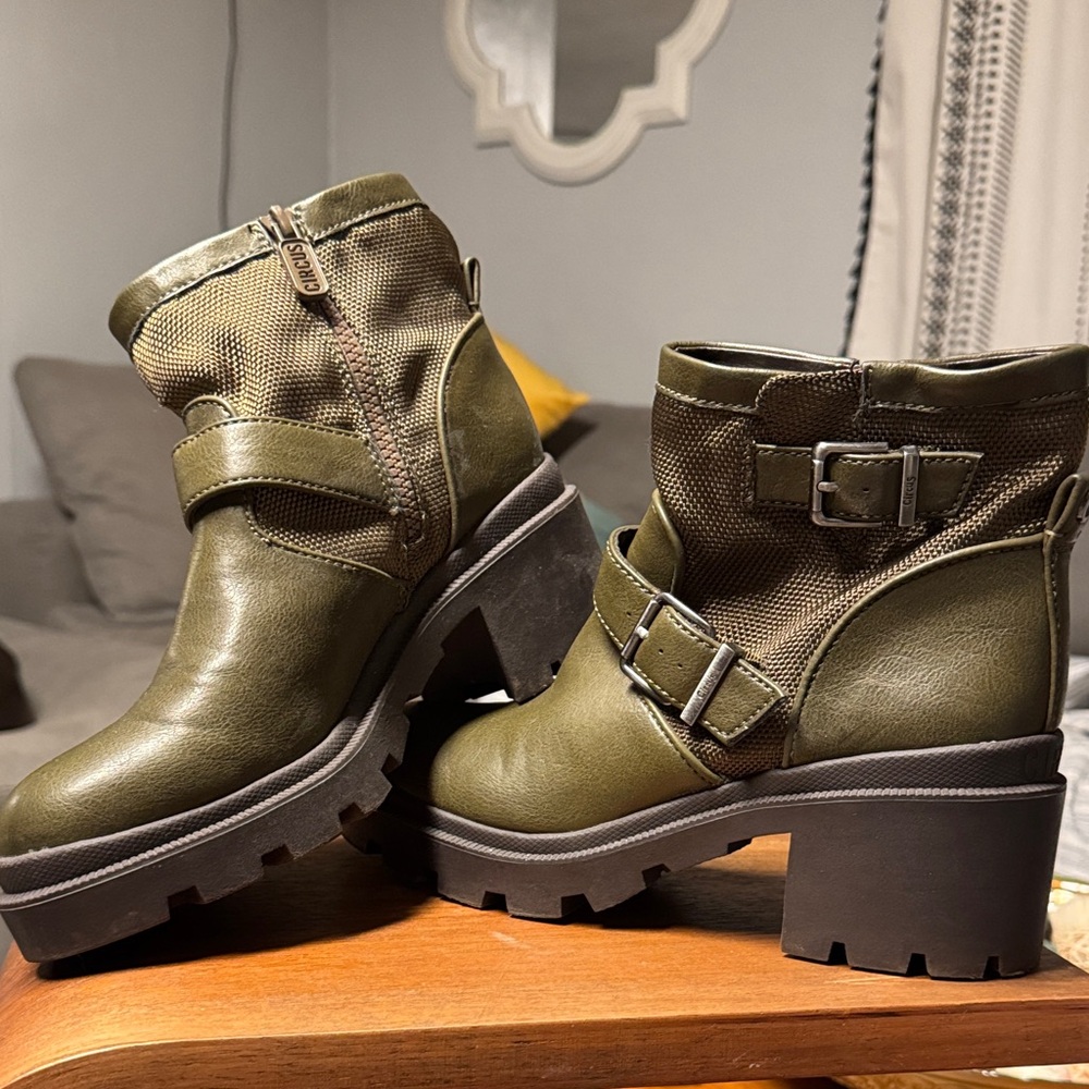 Olive Green Combat & Moto Boots
